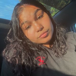 Meet your Posher, Maya